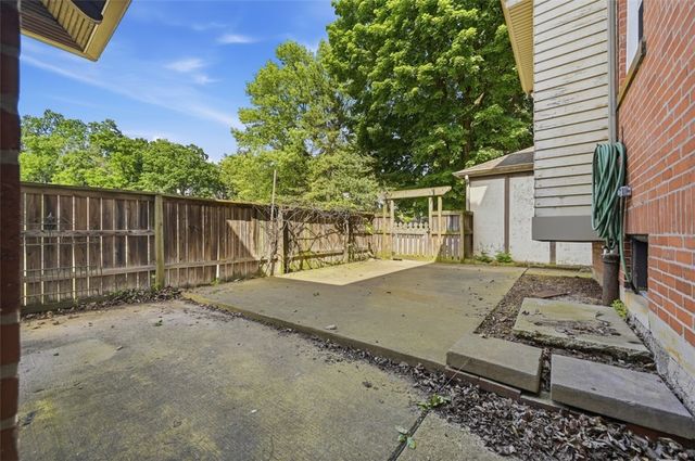 3594-3596 Beechwood Blvd, Greenfield, PA 15217