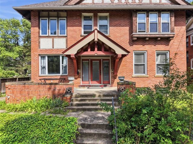 3594-3596 Beechwood Blvd, Greenfield, PA 15217
