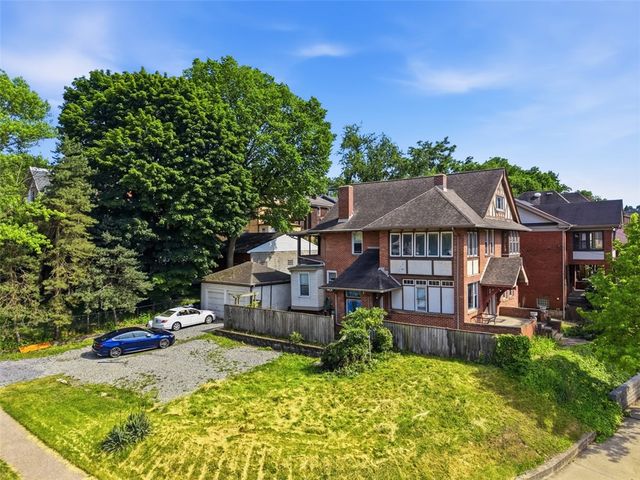3594-3596 Beechwood Blvd, Greenfield, PA 15217