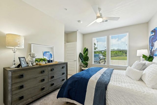 1800 Central Pine Street 5303, Montgomery, TX 77316