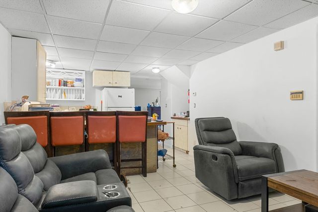 25 Auburn St, Saugus, MA 01906