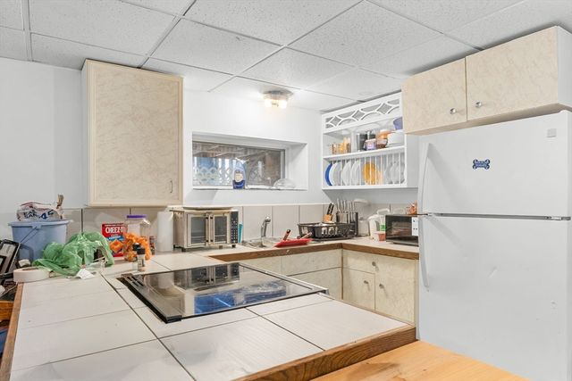 25 Auburn St, Saugus, MA 01906