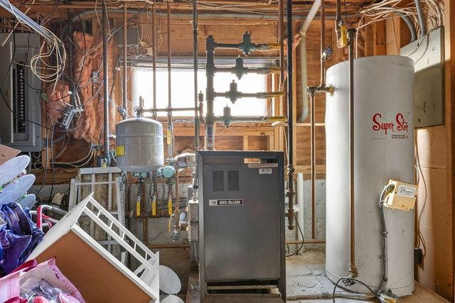 25 Auburn St, Saugus, MA 01906