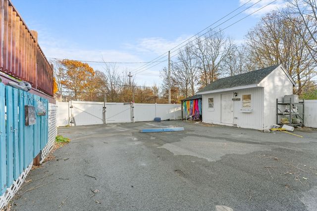 25 Auburn St, Saugus, MA 01906