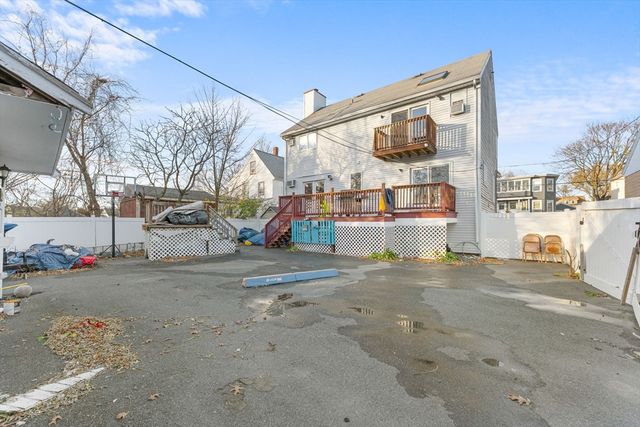 25 Auburn St, Saugus, MA 01906