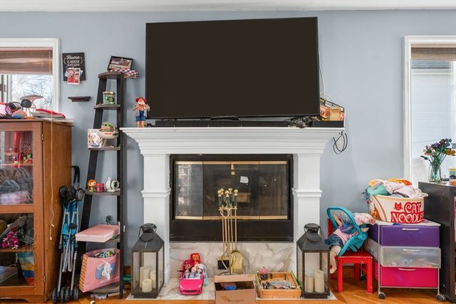 25 Auburn St, Saugus, MA 01906