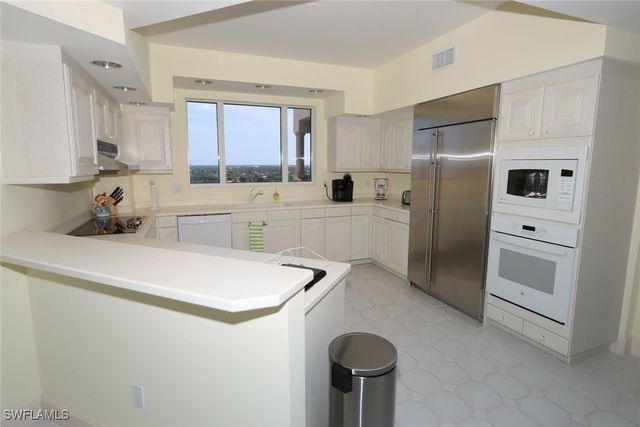 8990 Bay Colony DR 1203, Naples, FL 34108