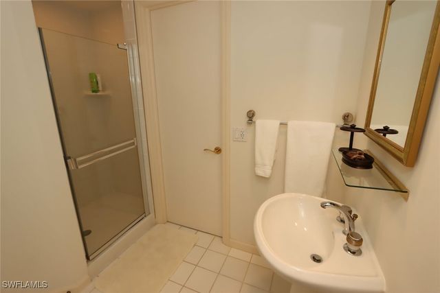 8990 Bay Colony DR 1203, Naples, FL 34108