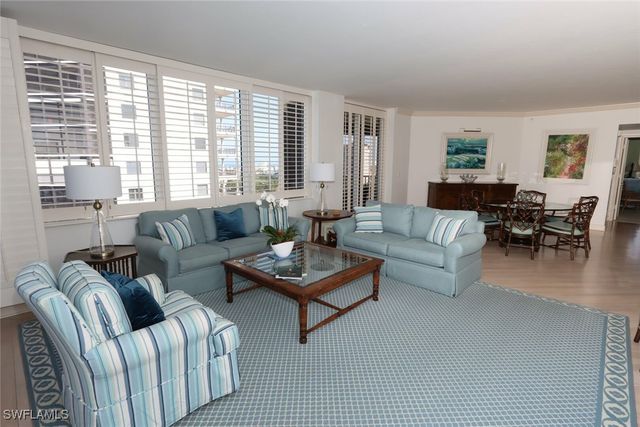 8990 Bay Colony DR 1203, Naples, FL 34108