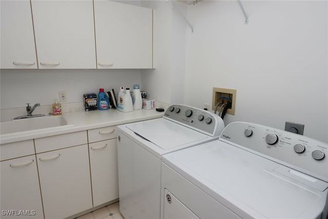 8990 Bay Colony DR 1203, Naples, FL 34108