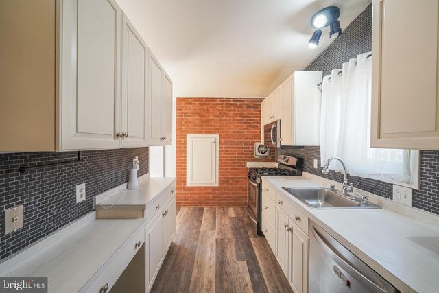 2303 PINNEBERG AVE, Rockville, MD 20851