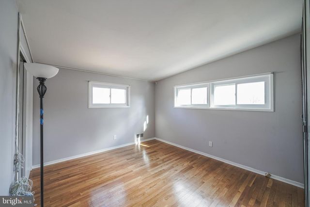 2303 PINNEBERG AVE, Rockville, MD 20851