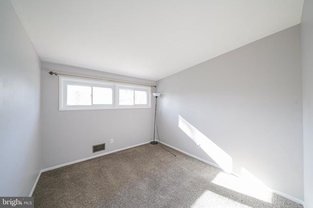 2303 PINNEBERG AVE, Rockville, MD 20851