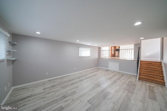 2303 PINNEBERG AVE, Rockville, MD 20851