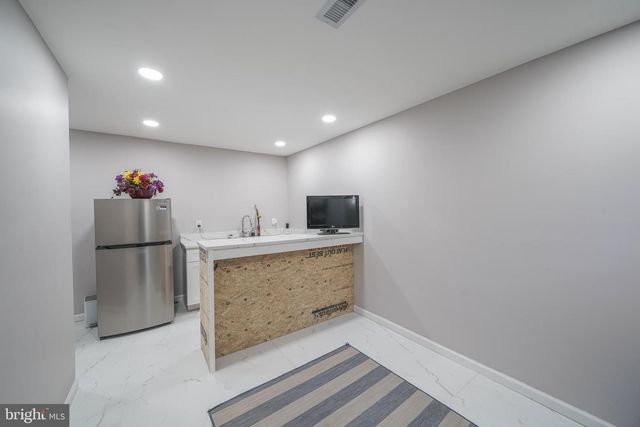 2303 PINNEBERG AVE, Rockville, MD 20851