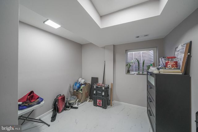 2303 PINNEBERG AVE, Rockville, MD 20851