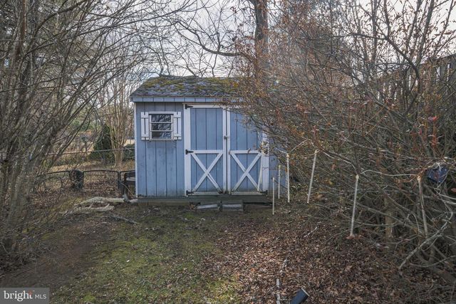 2303 PINNEBERG AVE, Rockville, MD 20851