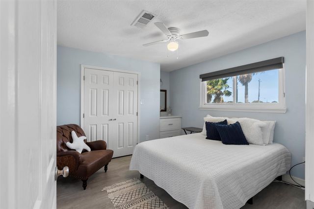 7600 Seawall Boulevard 109, Galveston, TX 77551