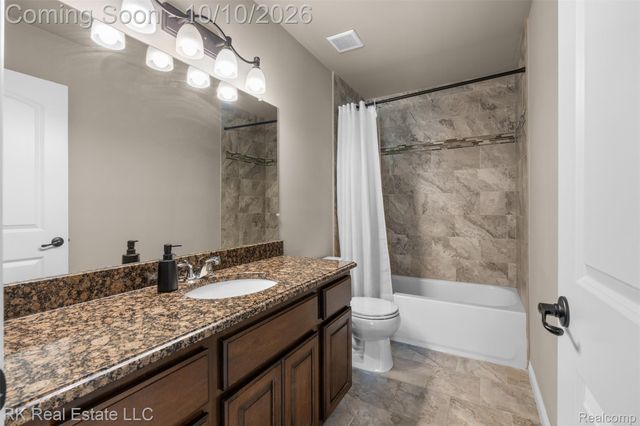 49586 Manistee Drive, Chesterfield Township, MI 48047