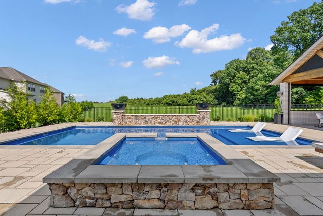 3125 Chase Point Dr, Franklin, TN 37067