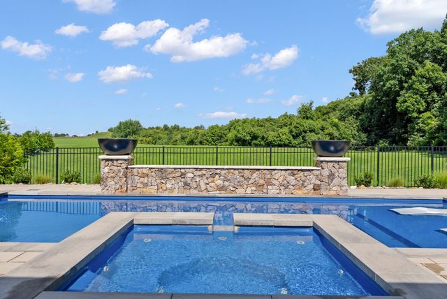 3125 Chase Point Dr, Franklin, TN 37067