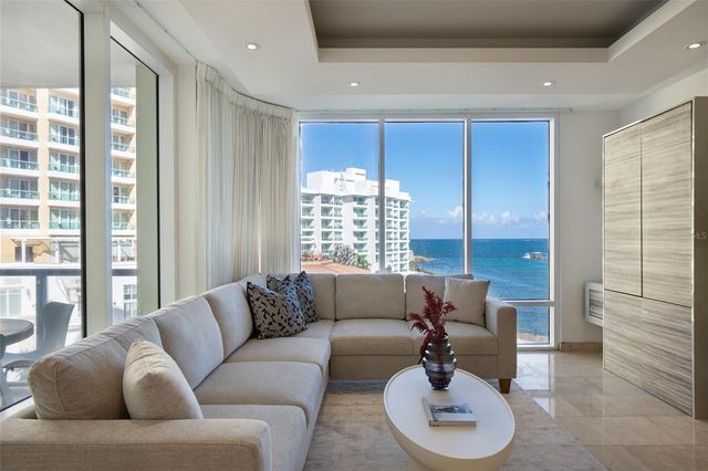 5 AVE MUNOZ RIVERA 404, San Juan, PR 00901