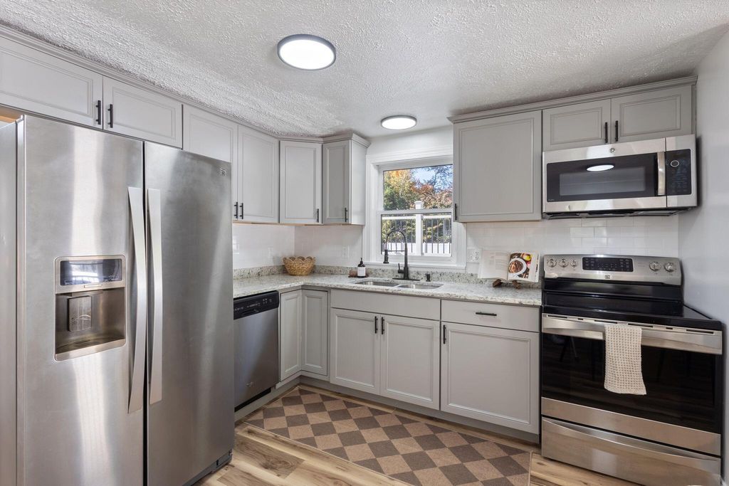 16 Boundary Way, Kennebunk, ME 04043 — photo 4