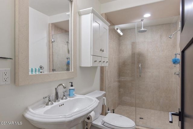 844 Lake Sherwood Drive, Lake Sherwood, CA 91361