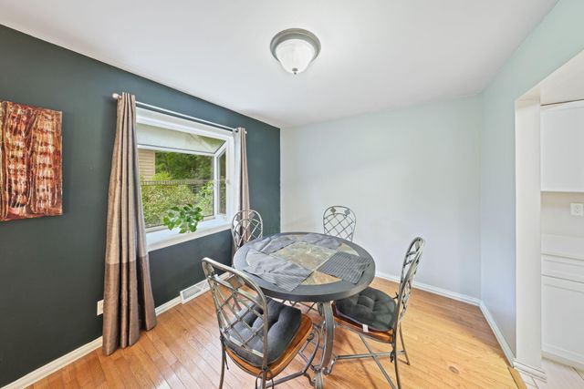3869 Kingsway Drive, Crown Point, IN 46307