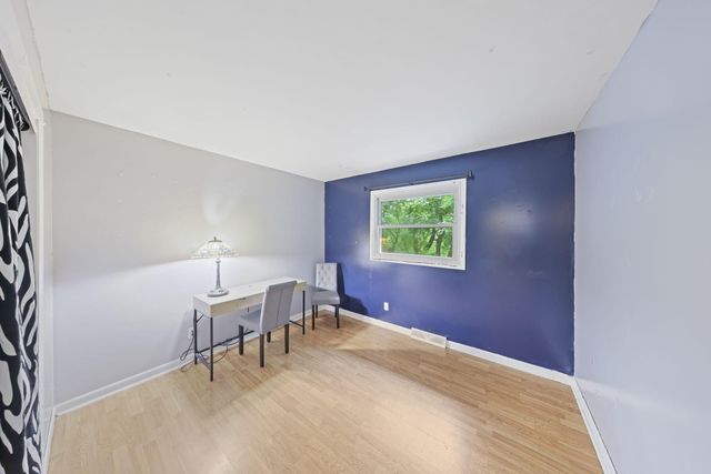 3869 Kingsway Drive, Crown Point, IN 46307