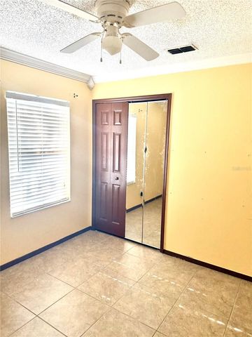 8860 LAMBERT LANE, Orlando, FL 32825