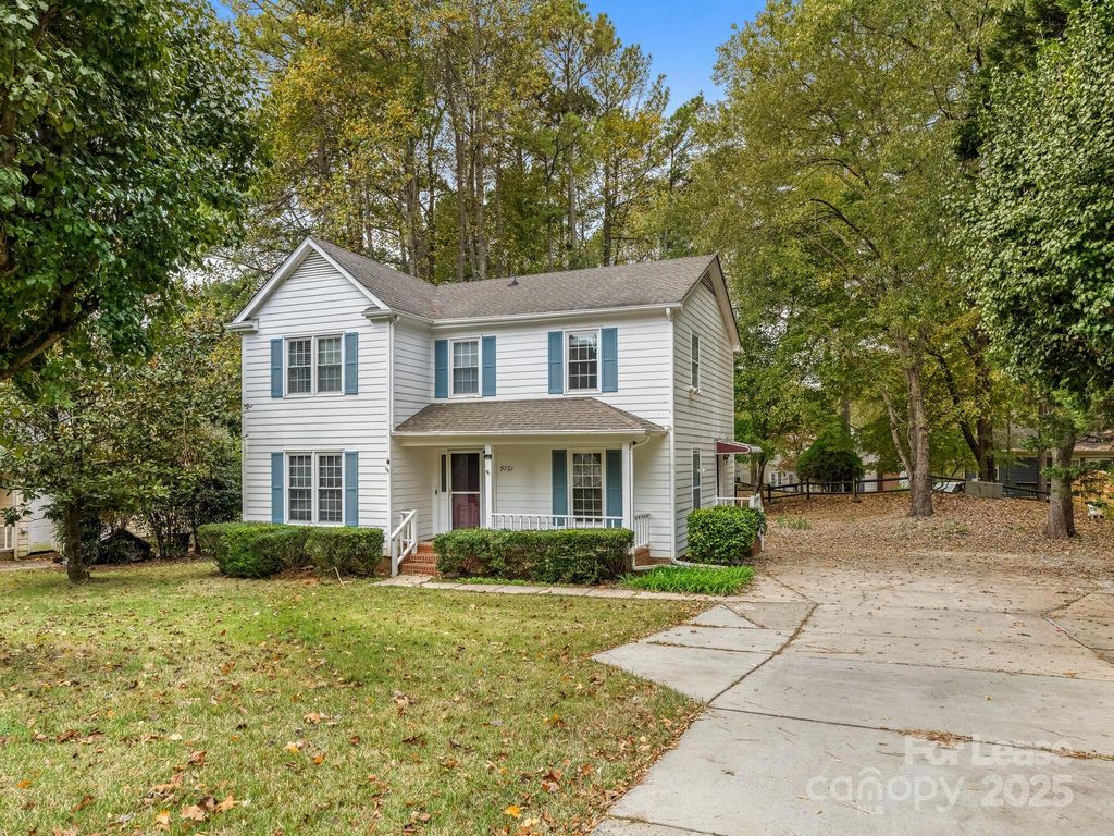 9701 Kent Village Drive, Charlotte, NC 28269