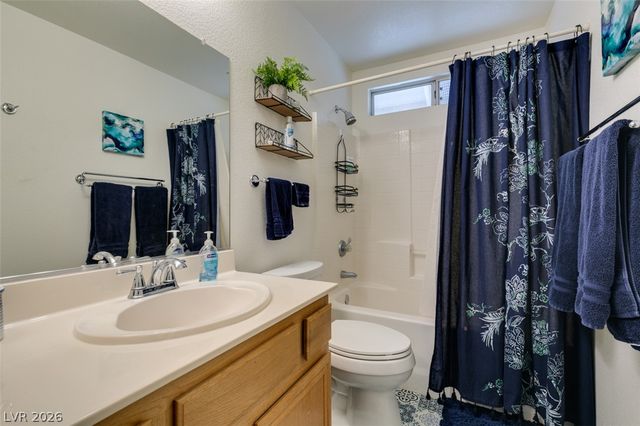 2072 Smoketree Village Circle, Henderson, NV 89012