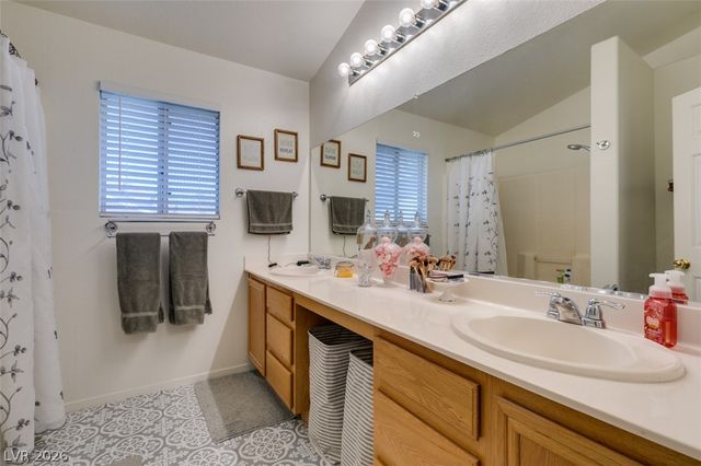 2072 Smoketree Village Circle, Henderson, NV 89012