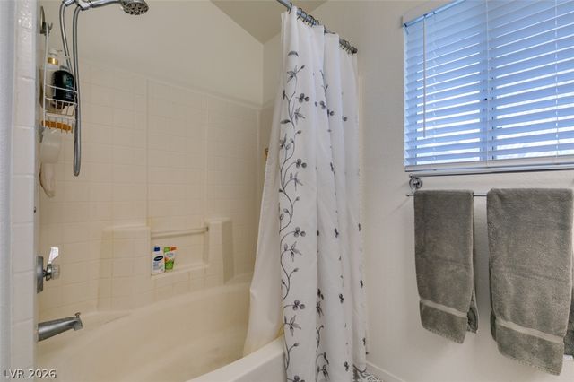 2072 Smoketree Village Circle, Henderson, NV 89012