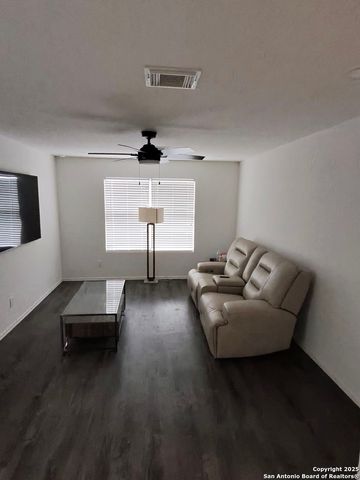 1418 Sunbend, San Antonio, TX 78224