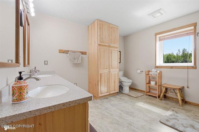 1780 S Henry Aaron Drive, Wasilla, AK 99623