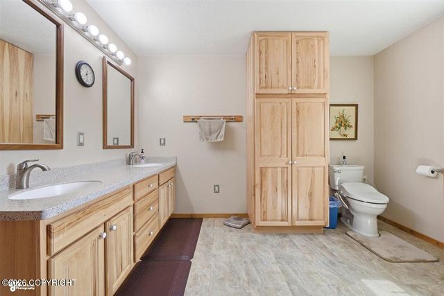 1780 S Henry Aaron Drive, Wasilla, AK 99623