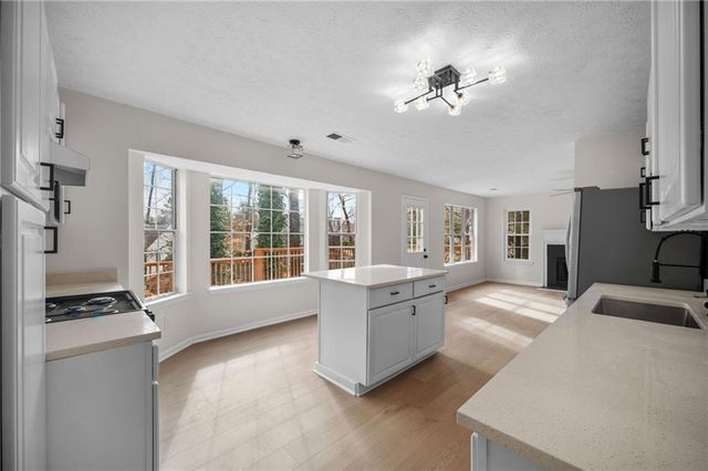 180 Preston Oaks Drive, Alpharetta, GA 30022