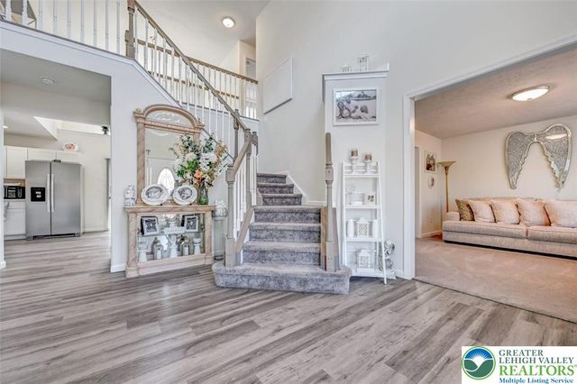 235 Jackie Court, Price Twp, PA 18302