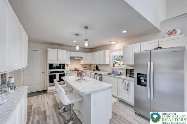 235 Jackie Court, Price Twp, PA 18302