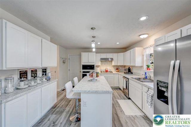 235 Jackie Court, Price Twp, PA 18302