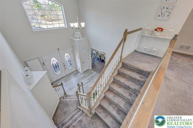 235 Jackie Court, Price Twp, PA 18302