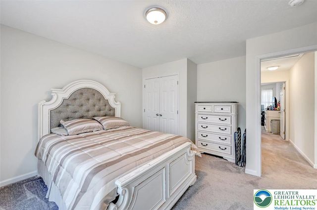 235 Jackie Court, Price Twp, PA 18302