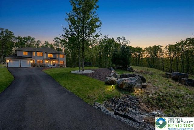 235 Jackie Court, Price Twp, PA 18302