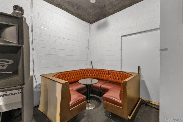 13200 Fenkell Street, Detroit, MI 48227