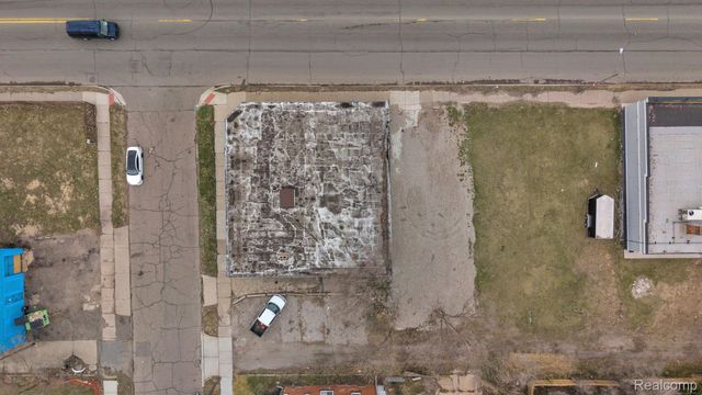 13200 Fenkell Street, Detroit, MI 48227