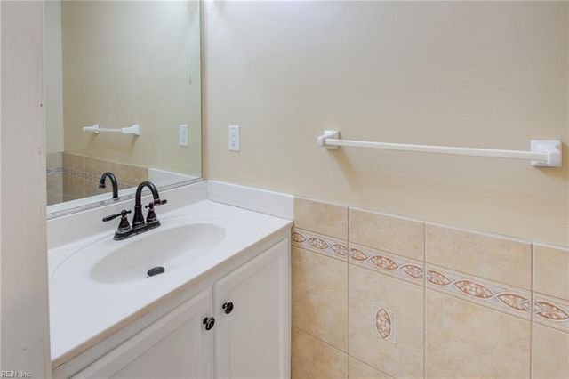 504 Tuskegee AVE, Chesapeake, VA 23320