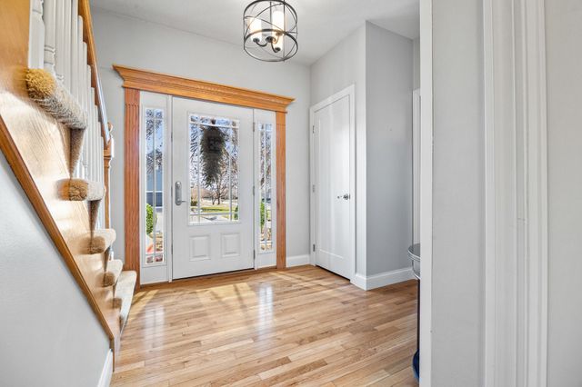 206 59th Court, West Des Moines, IA 50266