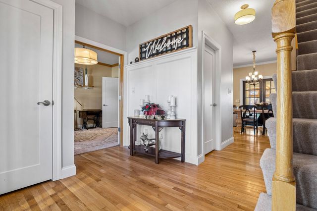 206 59th Court, West Des Moines, IA 50266